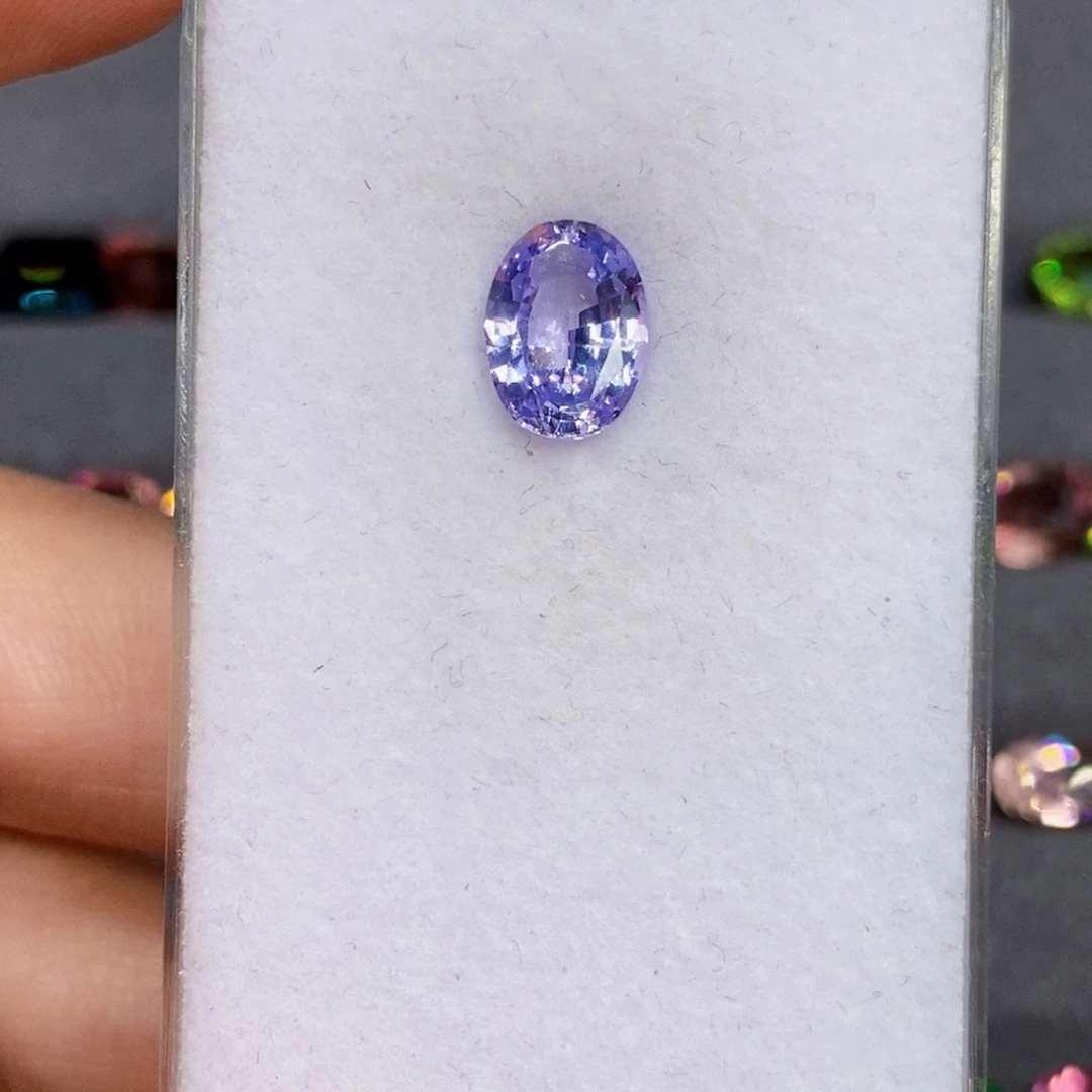 蓝宝石裸石彩色蓝宝石