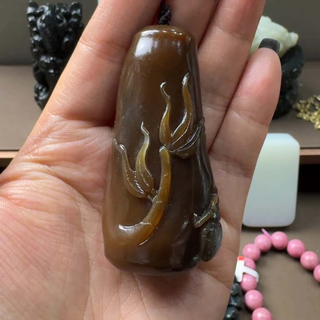 和田玉未镶嵌吊坠(不含链)