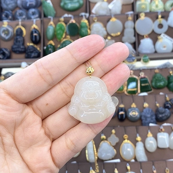 和田玉18K金镶嵌吊坠(赠链)