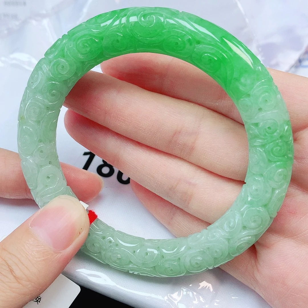 翡翠未镶嵌手镯抖音180