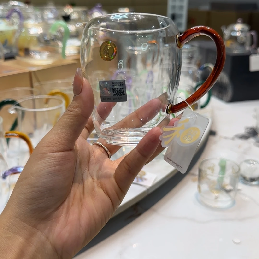 禾器琥珀色撤然公道杯