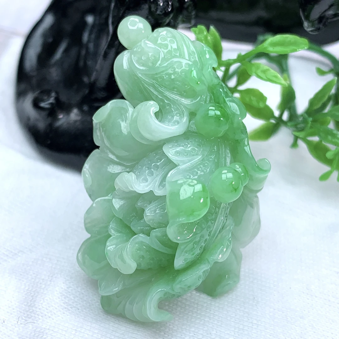 天然缅甸翡翠A货满绿白菜百事来财吊坠44.9−27.7−17.8mm