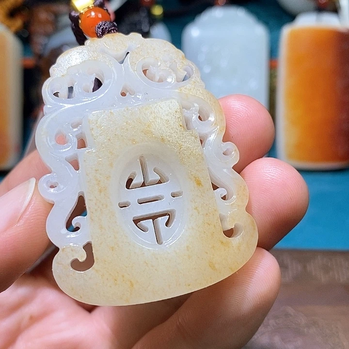 和田玉未镶嵌颈饰A7