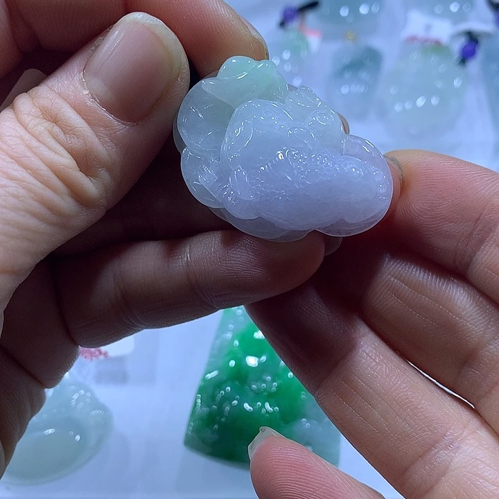 翡翠未镶嵌颈饰天然翡翠A货吊坠