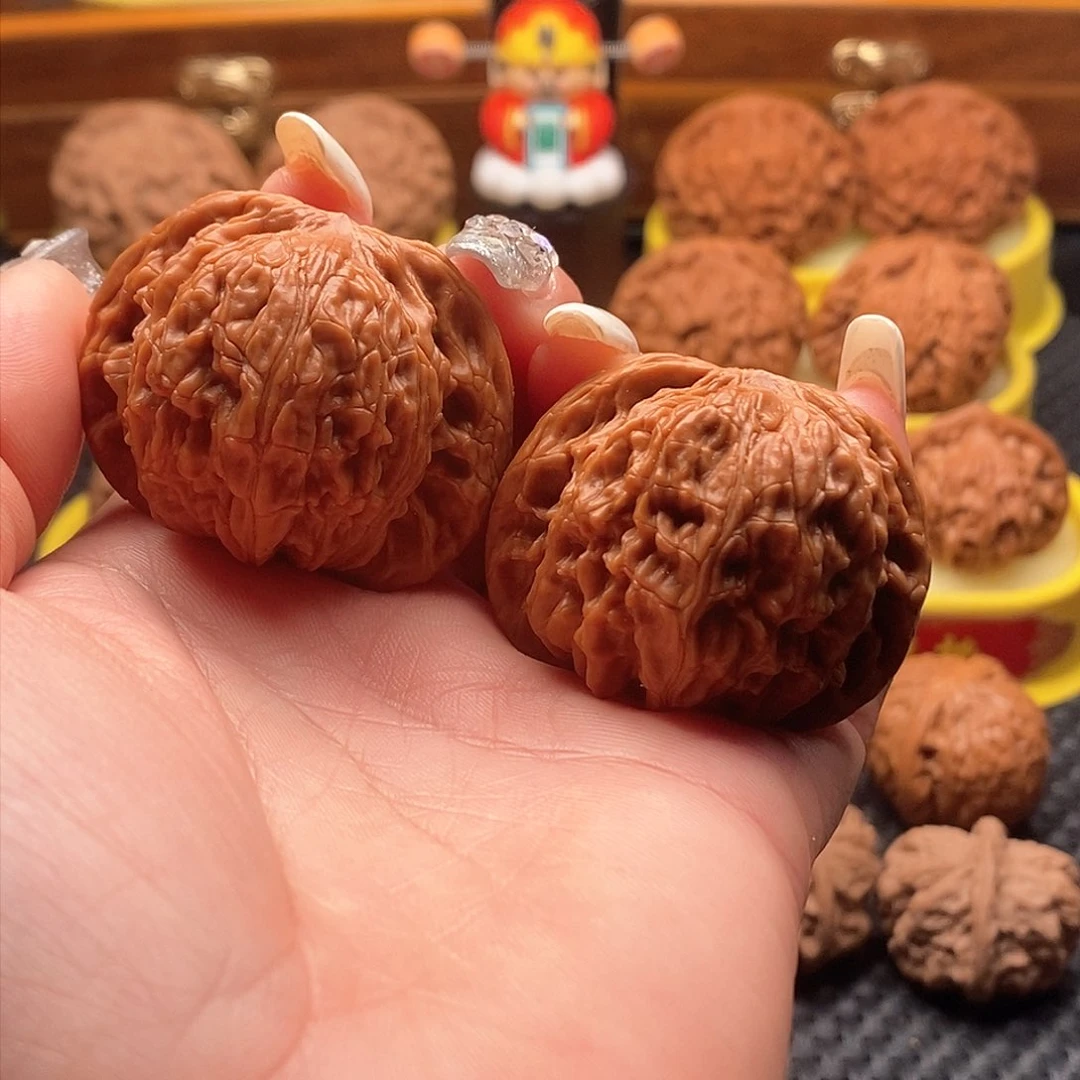 桃核把件一**往43全品磨盘。