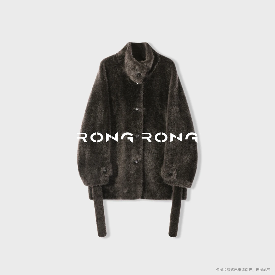 溶溶【奢金战袍】RONGRONG 西班牙拉贡初剪羊毛颗粒奢暖皮草B53587