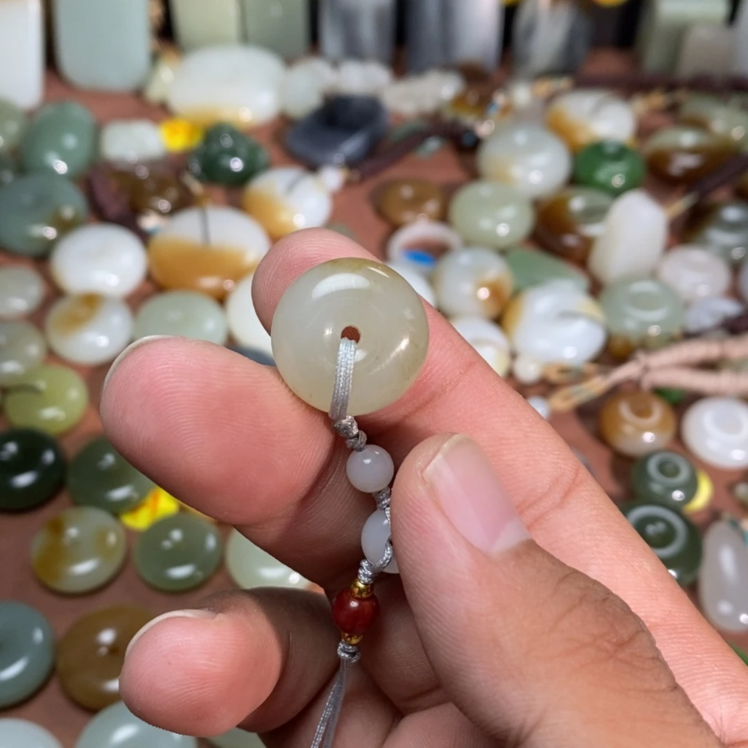 和田玉未镶嵌吊坠(不含链)小*