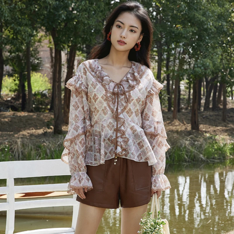 37446【芭依L】V领木耳边雪纺衬衫87C0678