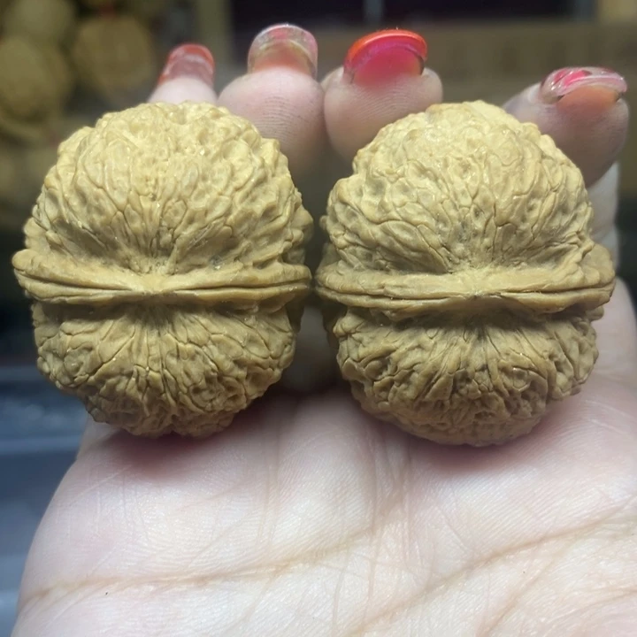 吊坠文玩核桃66铁绣球
