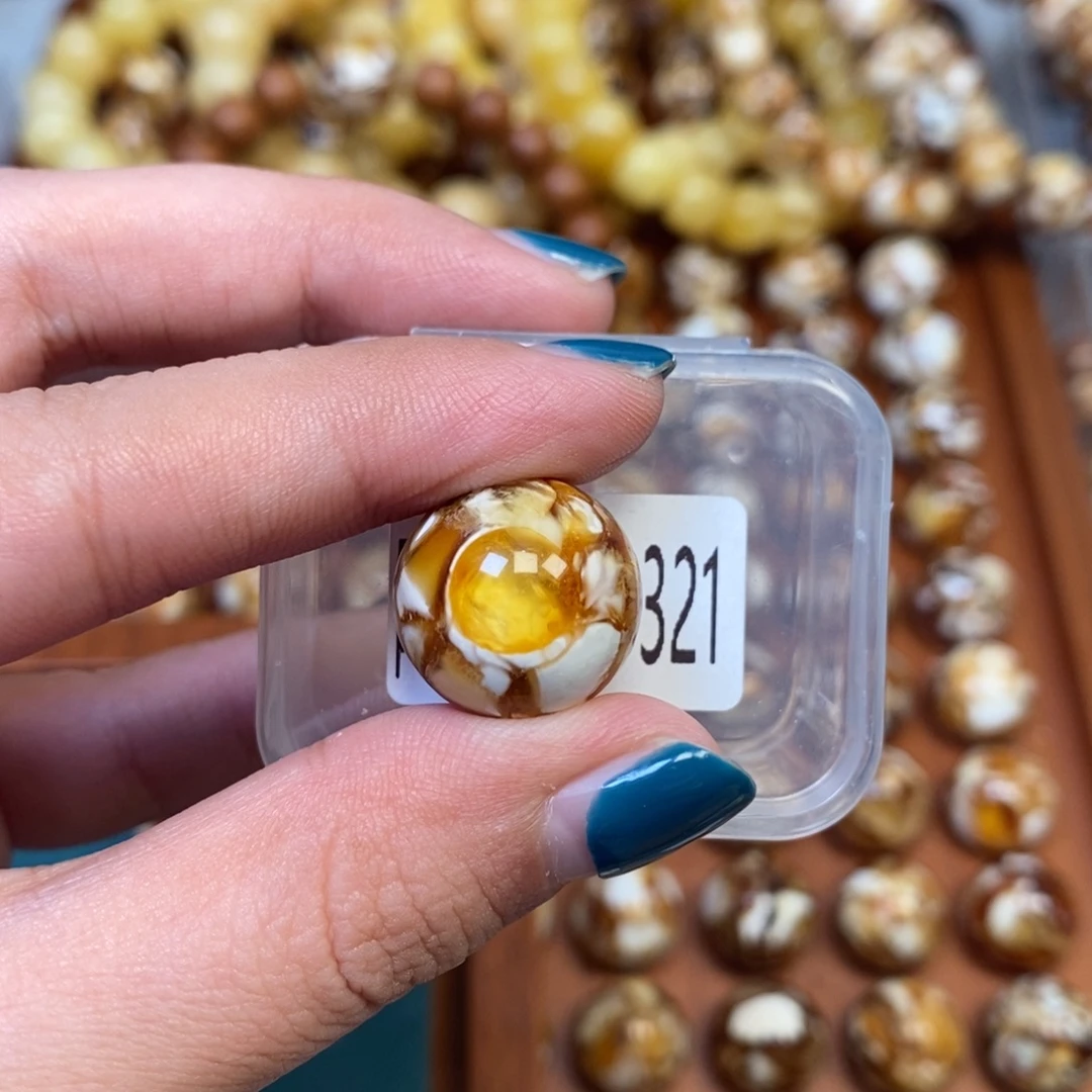 把件猴头核桃沁色圆珠老型321