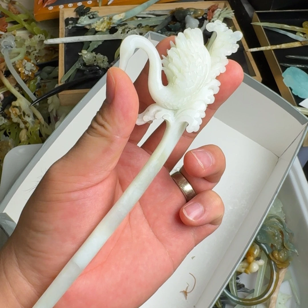 蛇纹石玉未镶嵌发饰