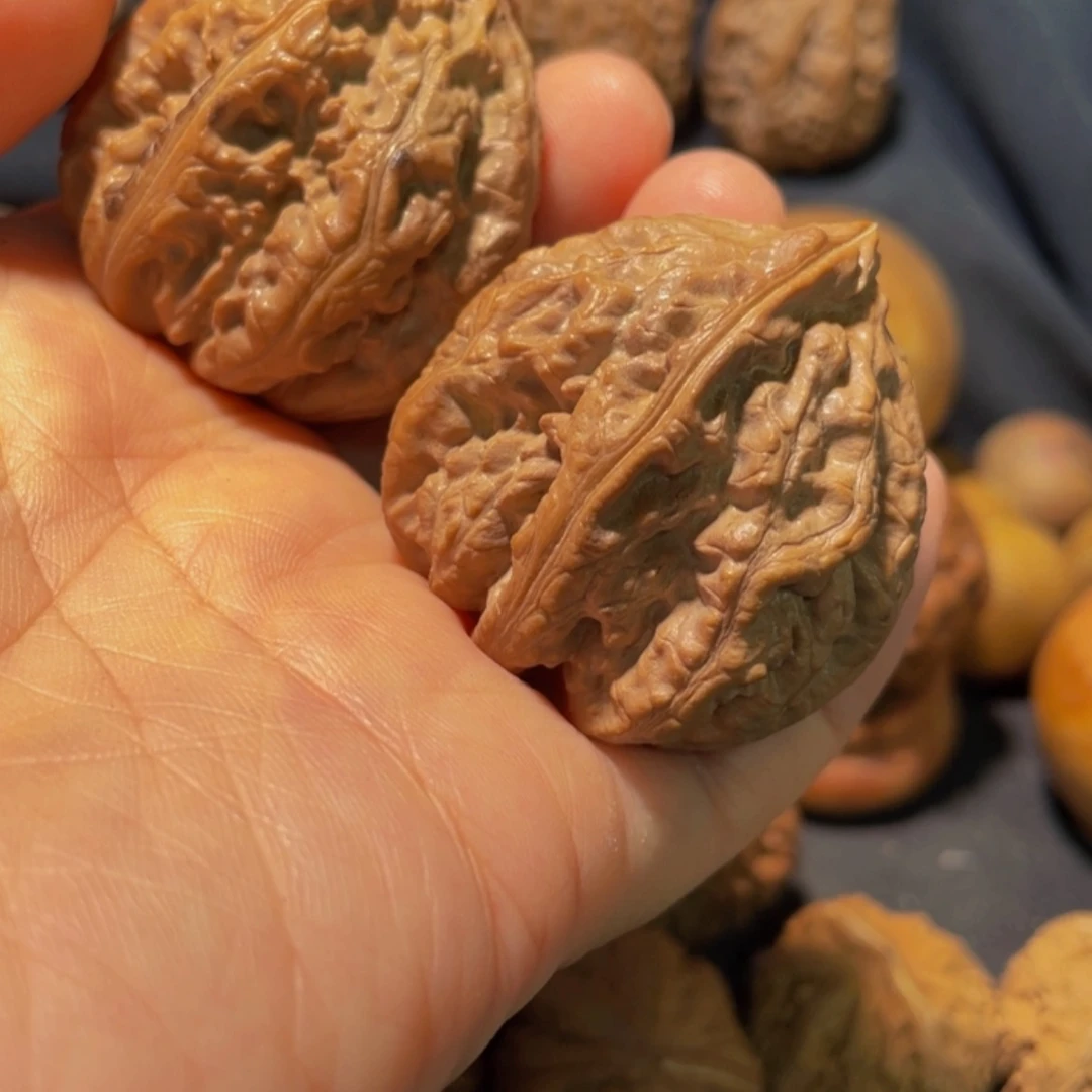 【闪购商品】文玩核桃吊坠d**土东北楸子6