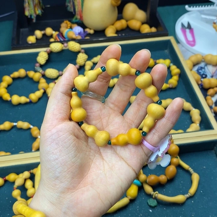 蓝****a葫芦手串葫芦手串
