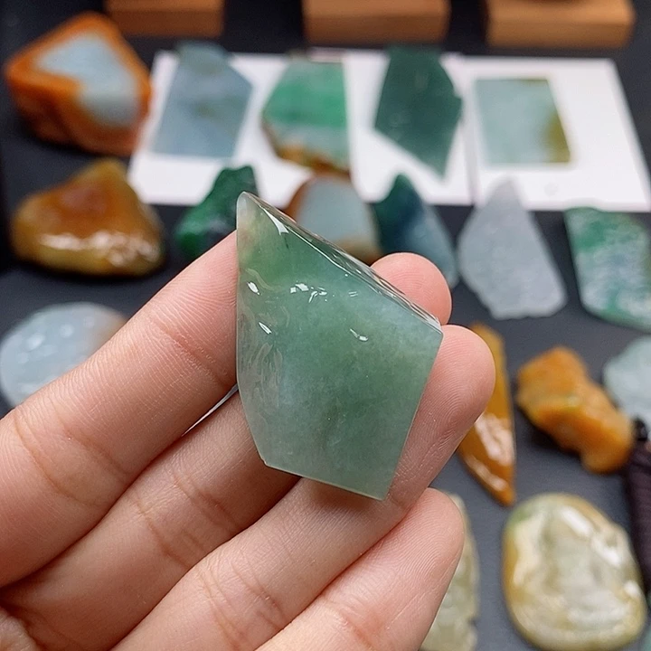 陈***6定制翡翠未镶嵌翡翠