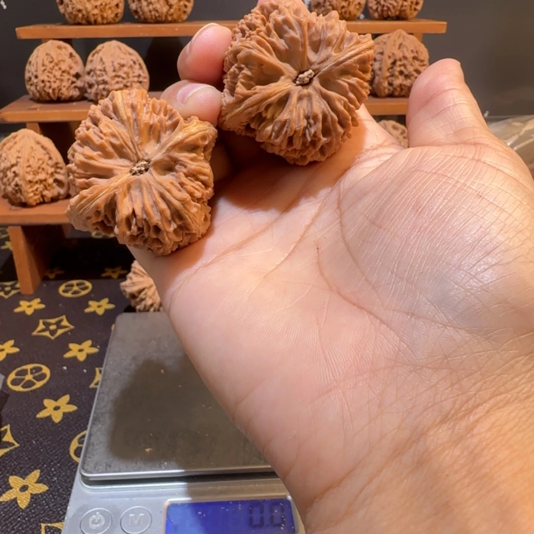 与***书吊坠桃核核桃核桃