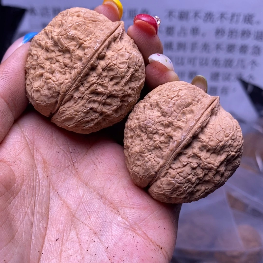 文玩核桃把件云南野生铁核桃125号41mm