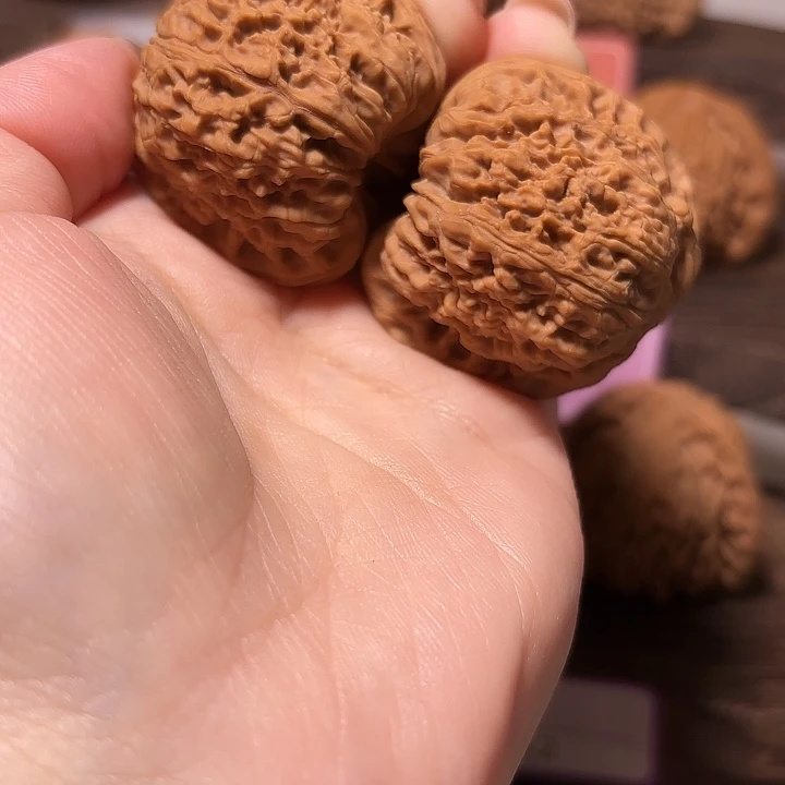 A***天吊坠文玩核桃南疆