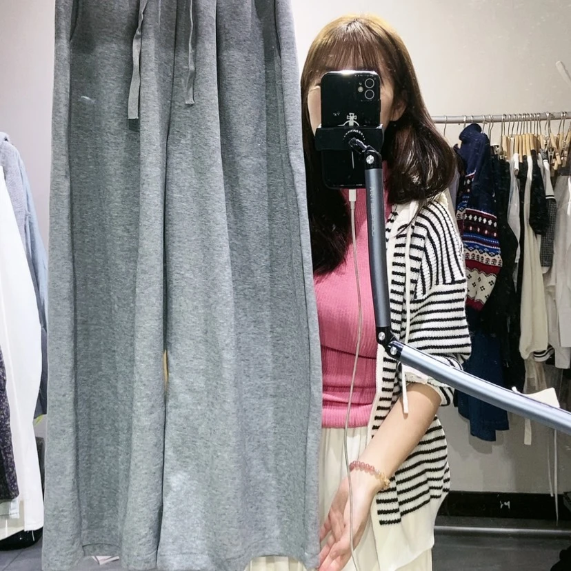 【闪购商品】灰色裤子