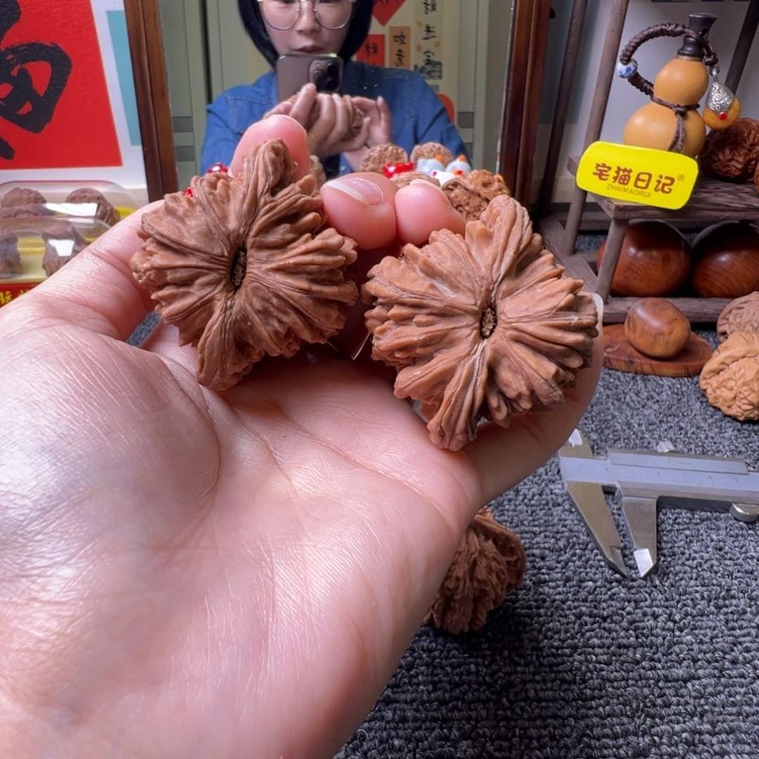 文玩核桃吊坠四座楼