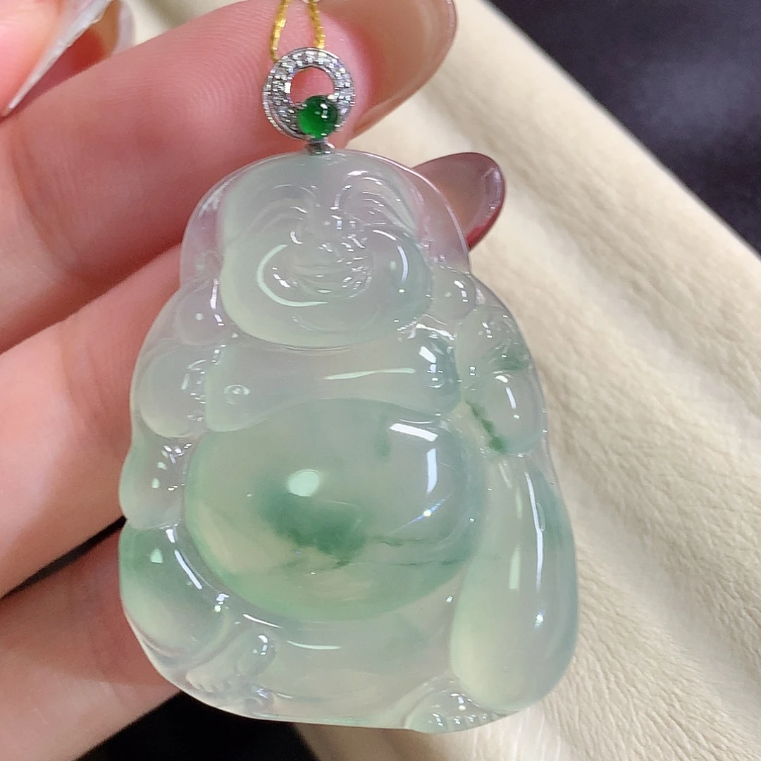 心***阳翡翠18K金镶嵌颈饰佛