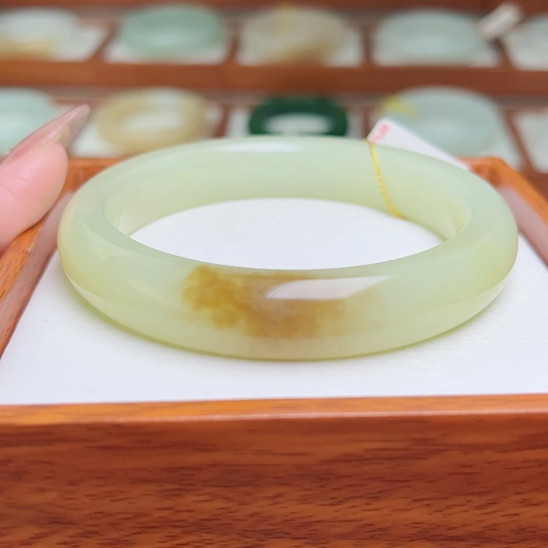 和田玉手镯未镶嵌58.8