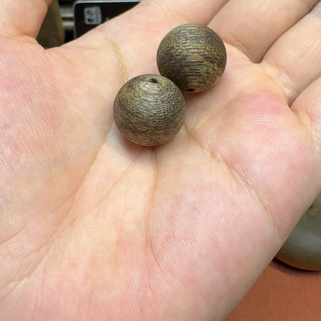 大叶紫檀（黑酸枝木类）