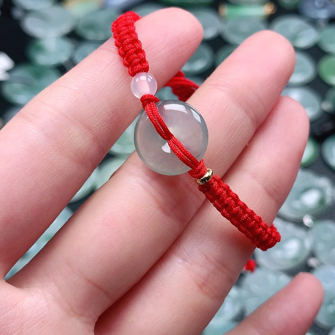 翡翠未镶嵌颈饰平安