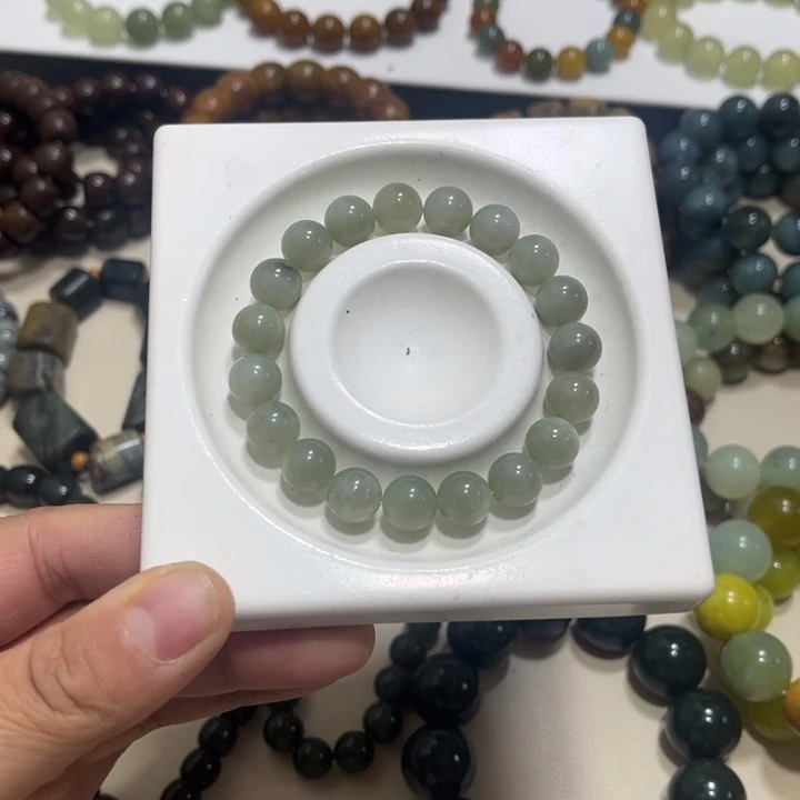 和田玉未镶嵌手链卡10