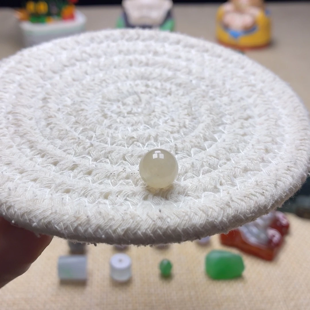 翡翠未镶嵌手链9.8满色圆珠