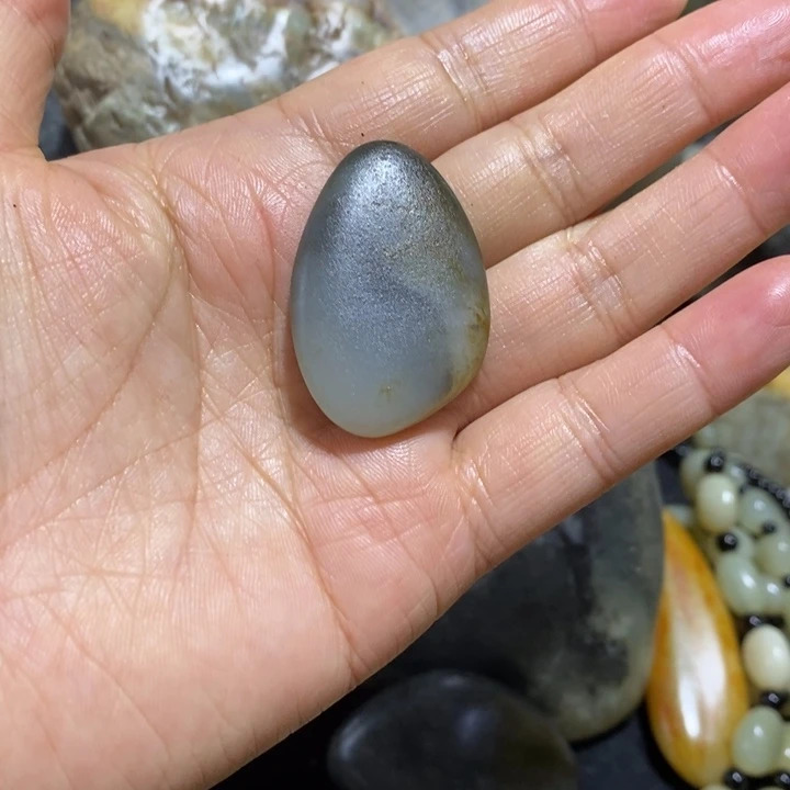 和田玉（糖玉）未镶嵌挂件