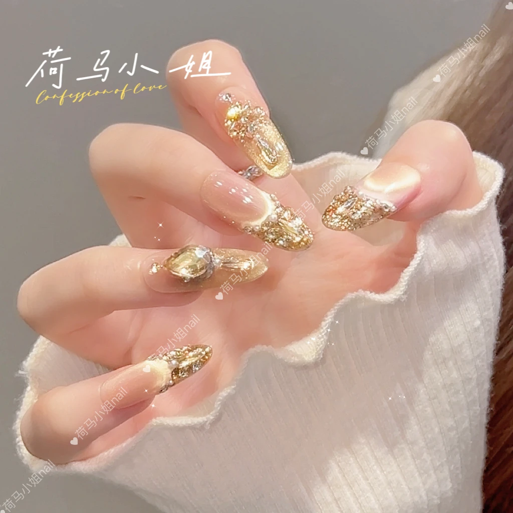 【维纳斯金纱】手工穿戴甲孔雀羽锆石镶钻金色猫眼光疗美甲可拆卸