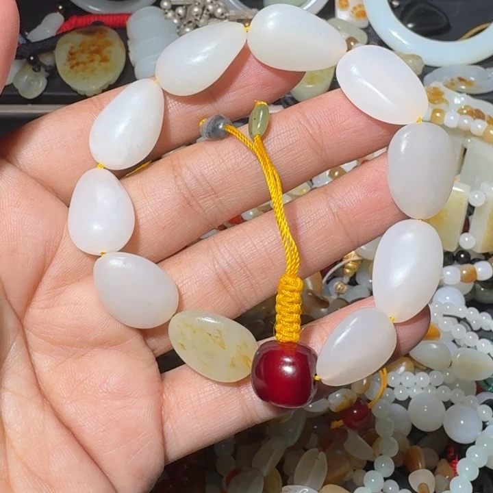 和田玉未镶嵌手链