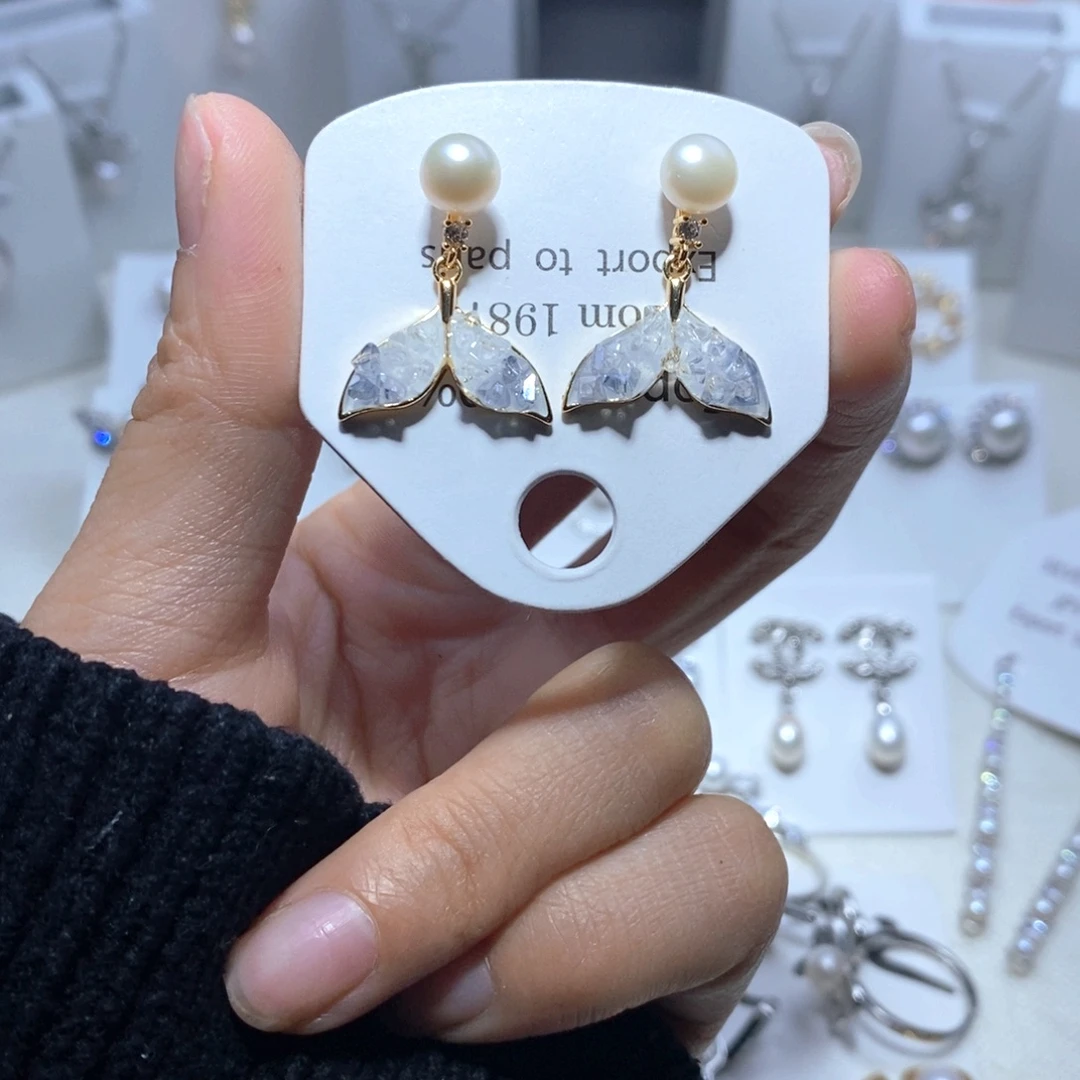 淡水珍珠耳饰未镶嵌