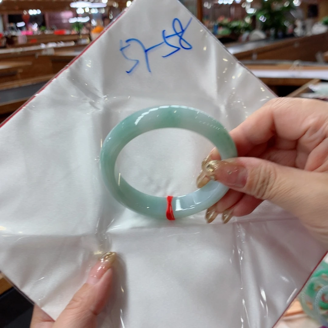 未镶嵌手镯翡翠买断