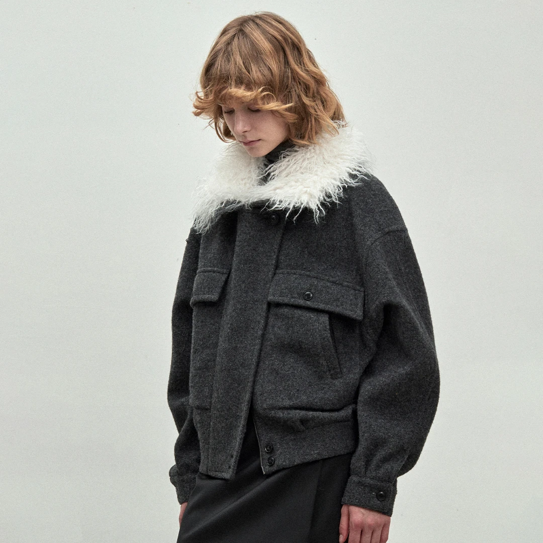 BLUEWEDIAN2025冬季新品时尚短款可拆卸羊毛领简约毛呢外套女