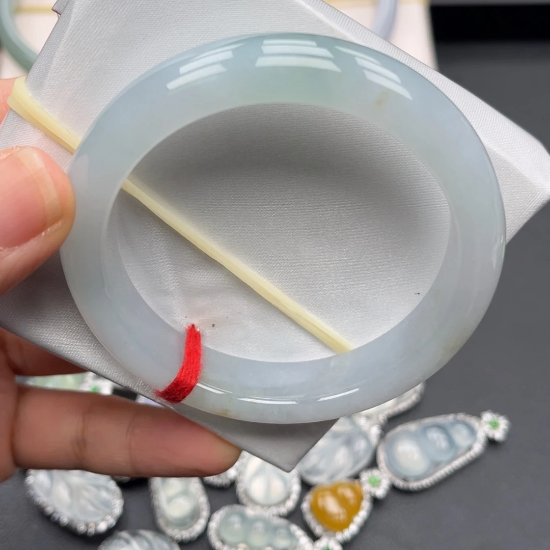 翡翠未镶嵌手镯手镯