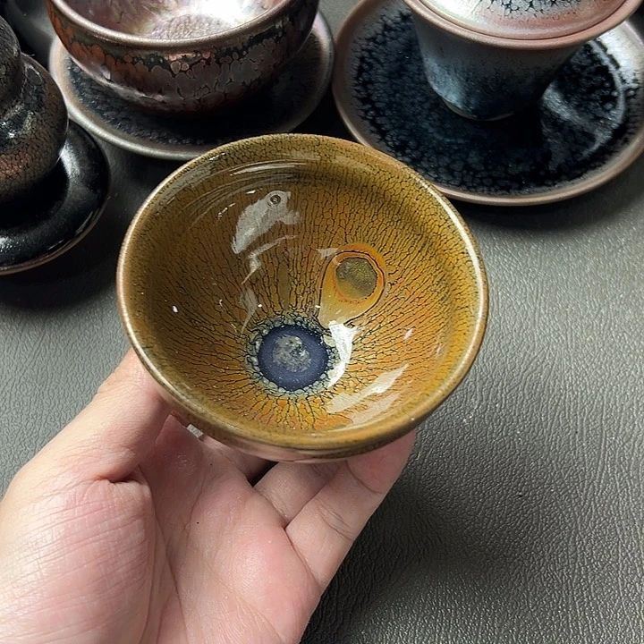 茶盏这两位女明星太棒