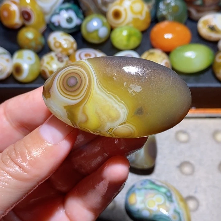 未镶嵌玛瑙/玉髓珠宝半成品39