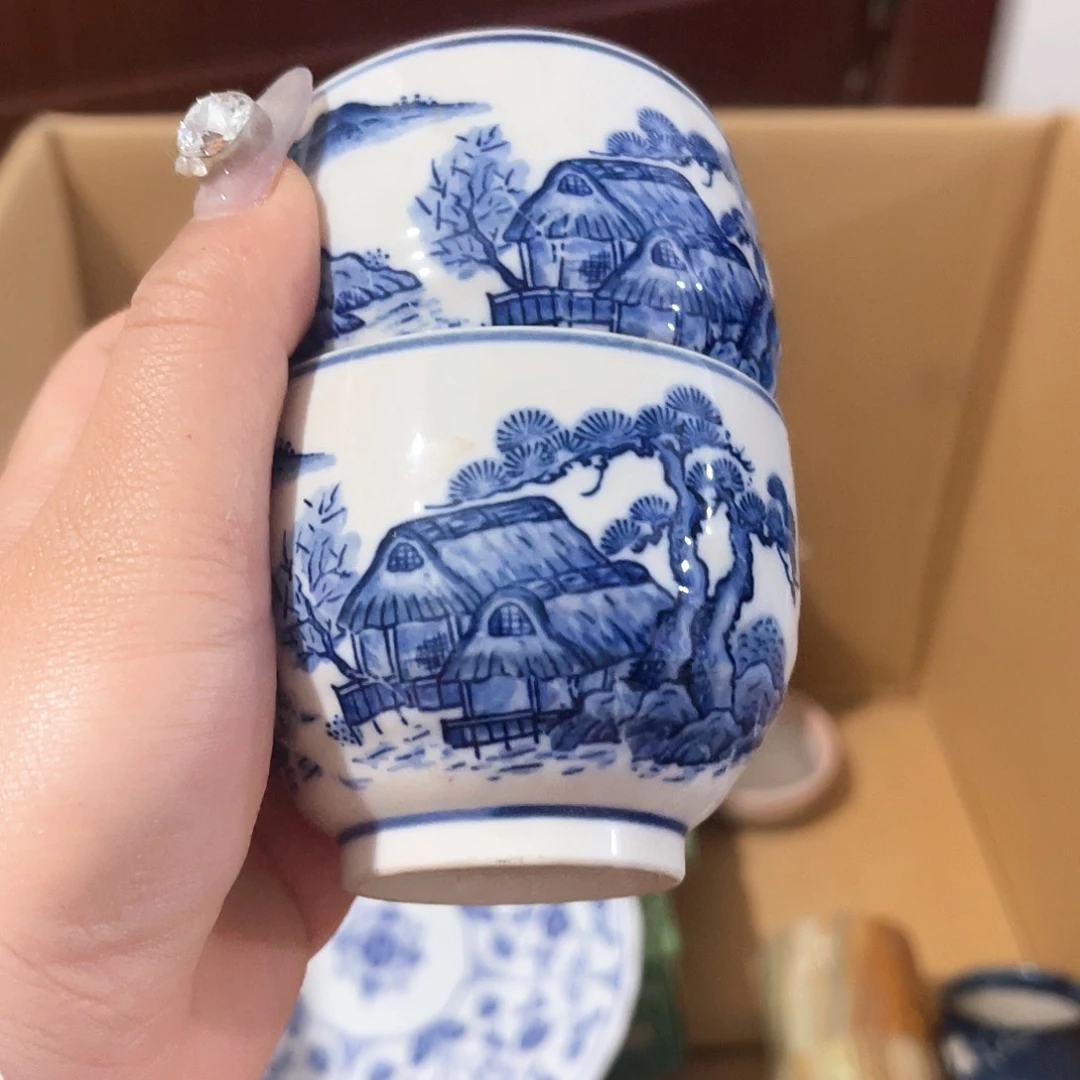 瓷片勿****F咖啡是个非常简单粗暴但味道