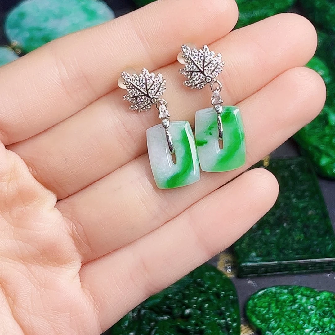 颈饰银S925镶嵌翡翠多样性