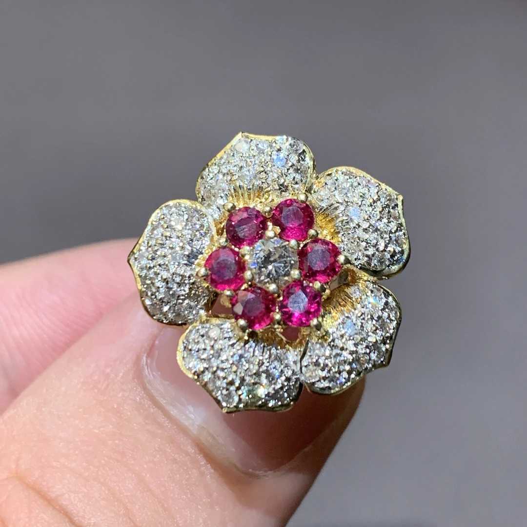 18K金红宝石钻石戒指