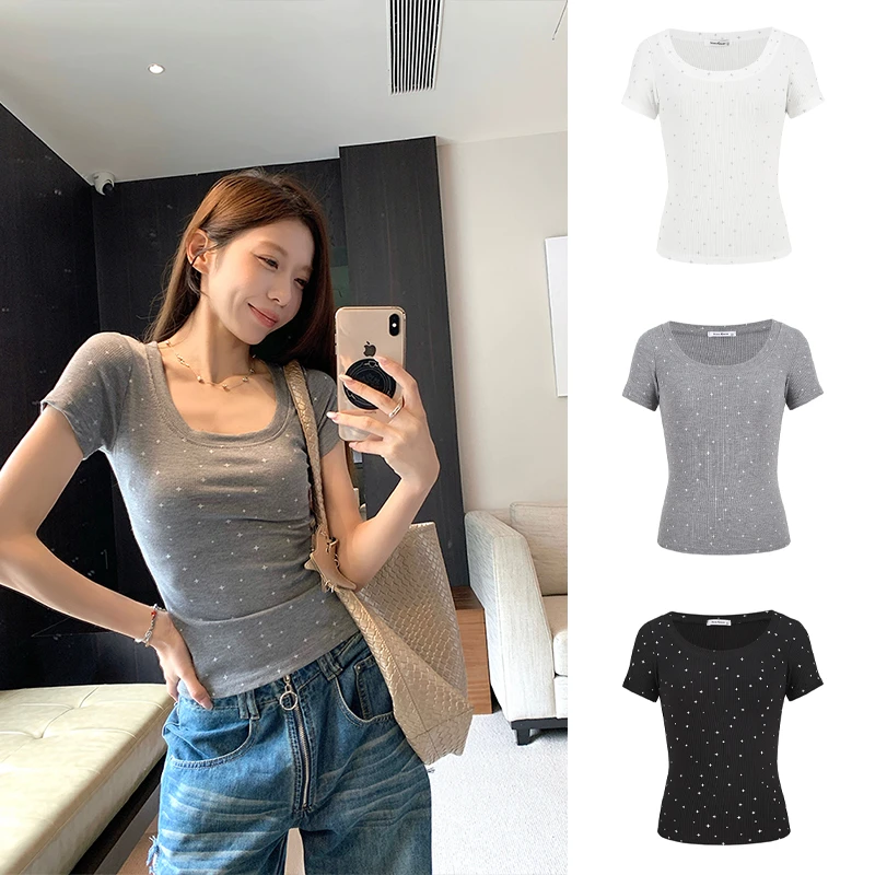 Moses Queen/魔西女王烫印U领心机短款短袖T恤女夏季收腰显瘦上衣