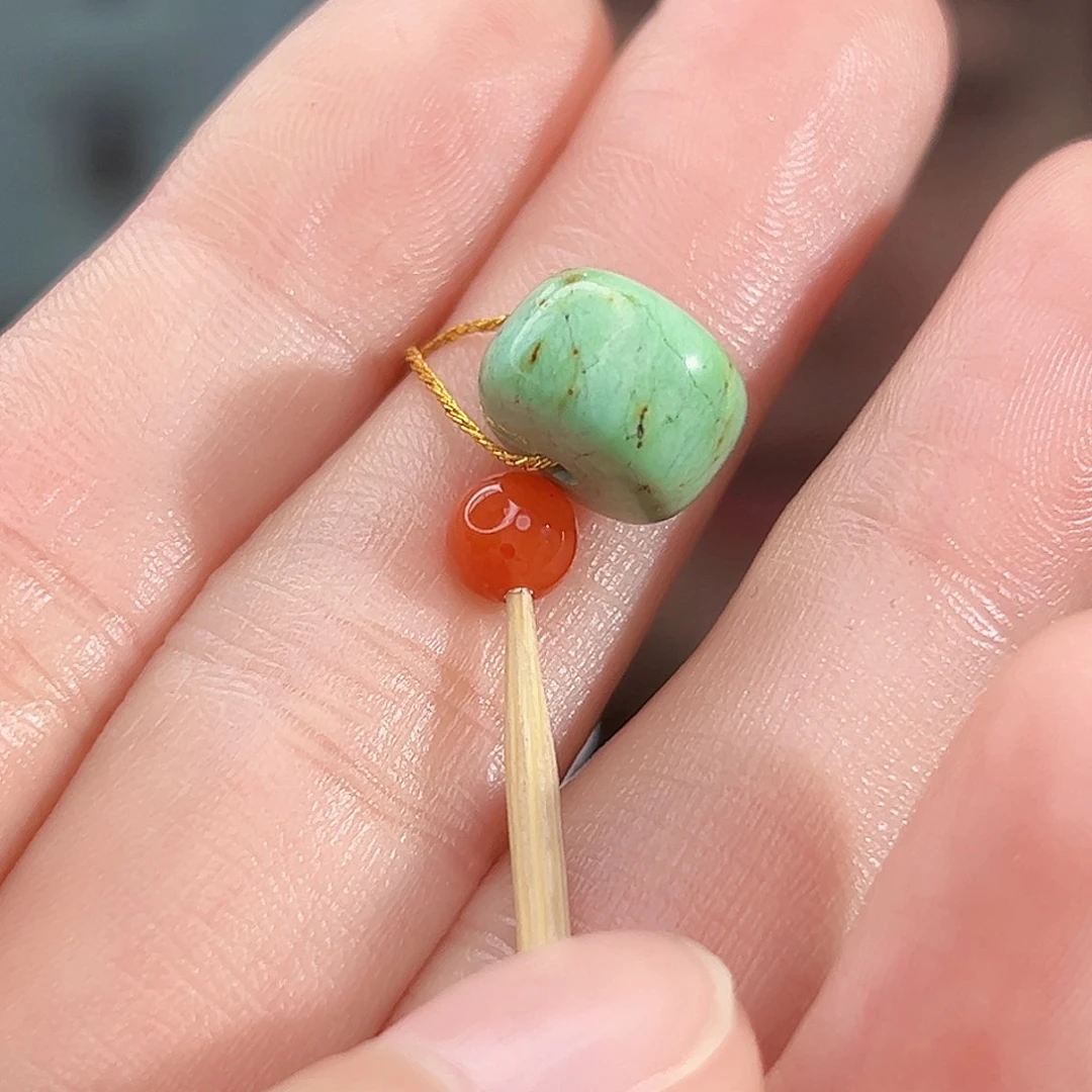 南红玛瑙未镶嵌珠宝奇石