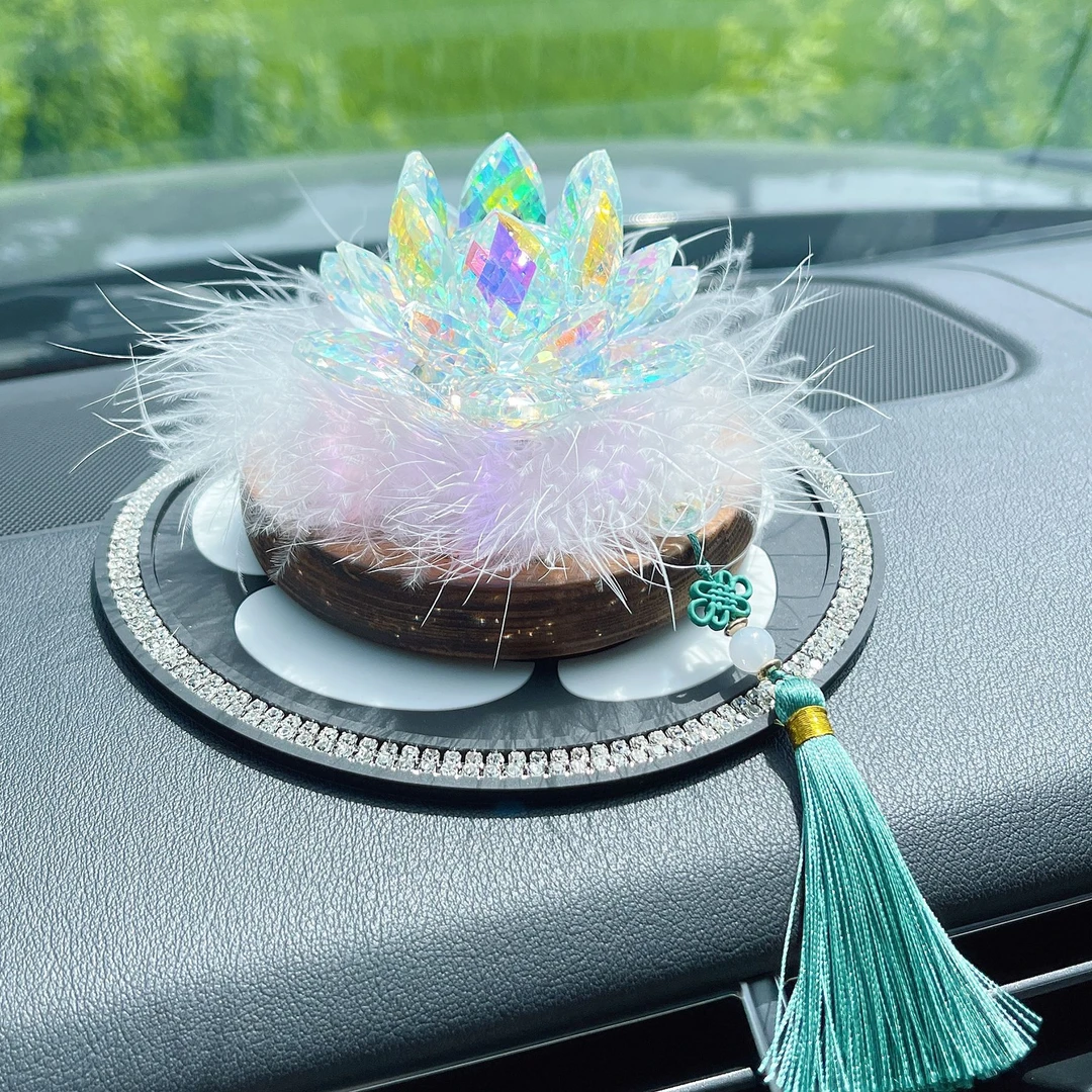 好运莲莲转运莲花汽车摆件车载中控台水晶旋转莲花男女车内装饰品