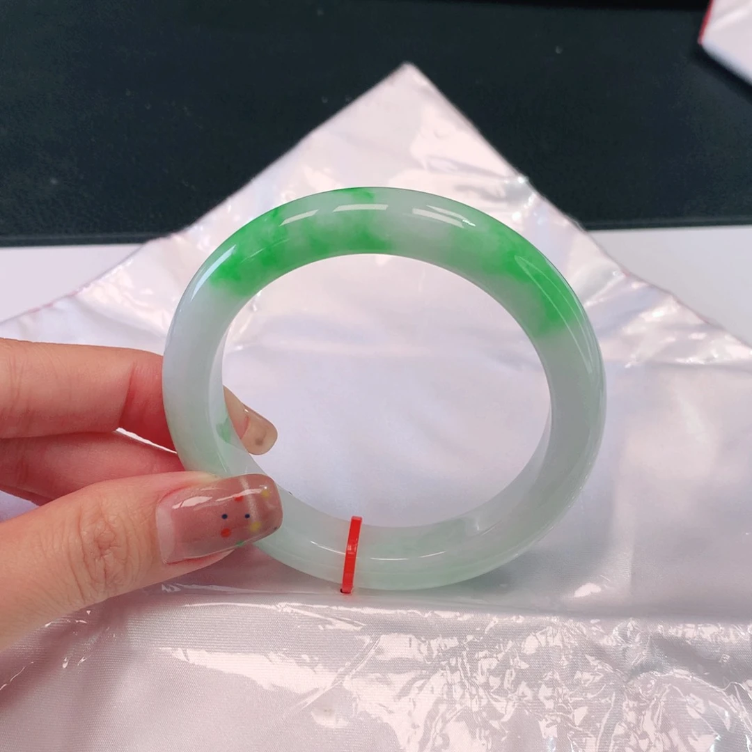 未镶嵌手镯翡翠110