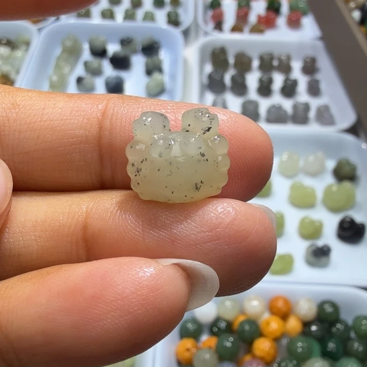 未镶嵌和田玉珠宝半成品