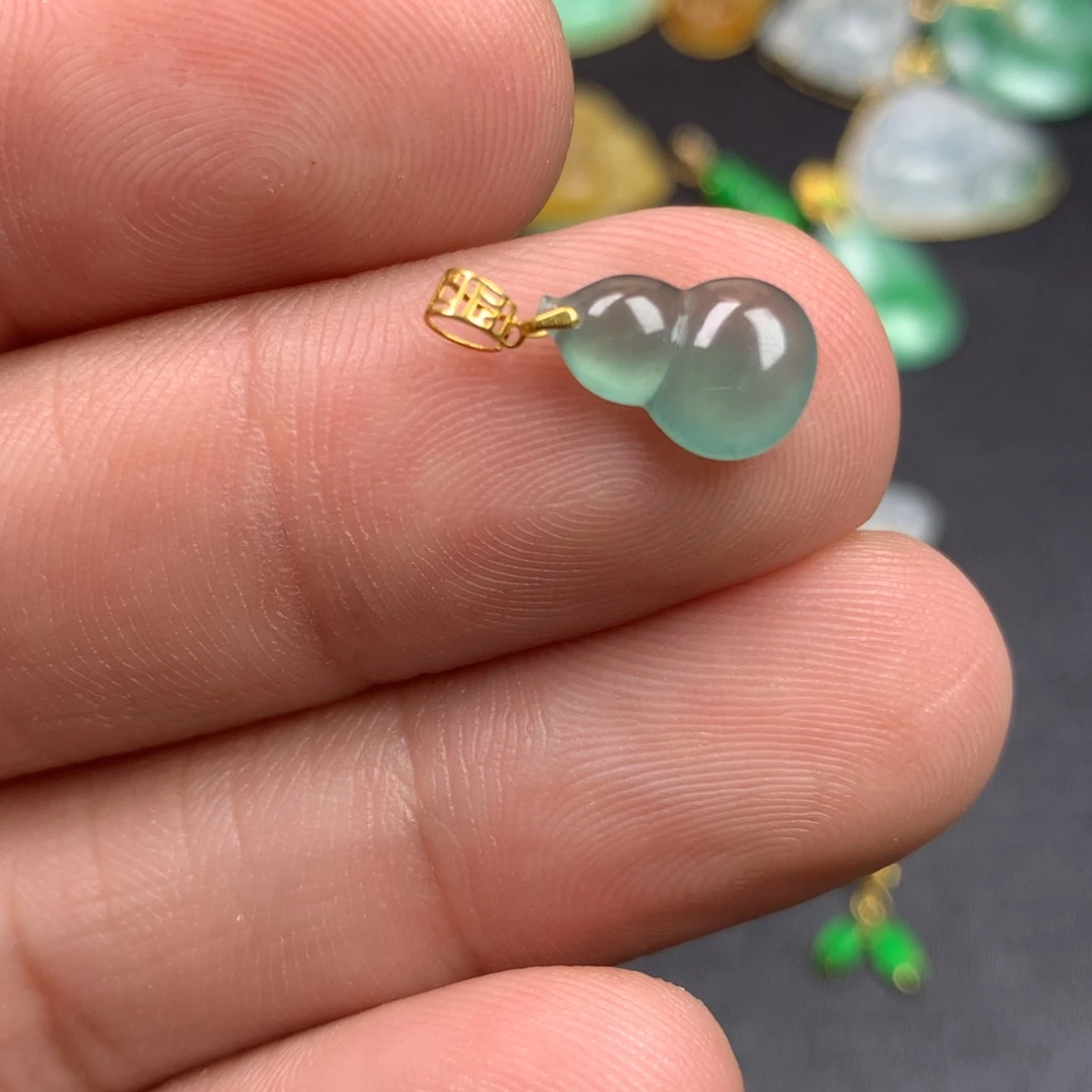 【闪购商品】颈饰18K金镶嵌翡翠翡翠