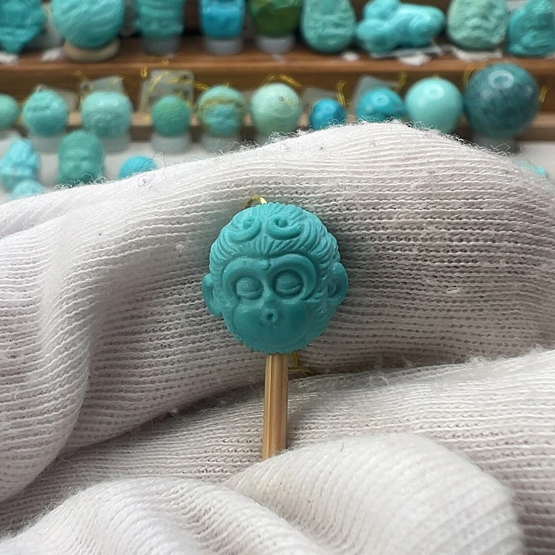 绿松石配饰未镶嵌