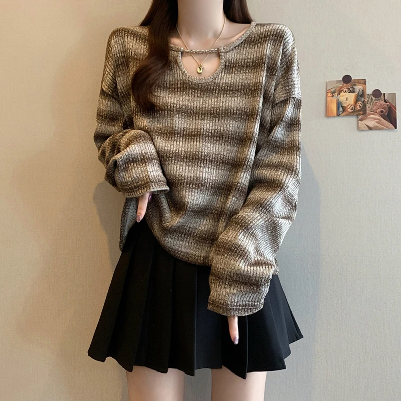 大码女装遮肚子渐变条纹长袖打底衫女春秋胖妹妹洋气百搭针织上衣