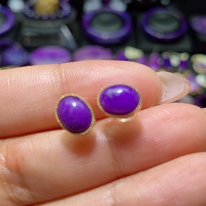 苏纪石（舒俱来）耳钉18K金镶嵌